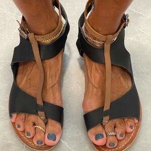 REBEL Stylish Black and Tan Women's Sandals size 8